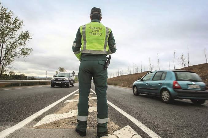 Nuevas normas DGT 2026: Canjes de permisos, citas previas y controles psicotécnicos